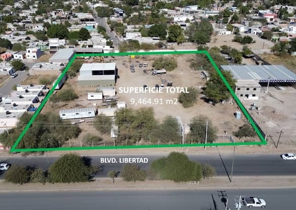 Amplio terreno comercial en venta en Blvd Libertad con excelente ubicación y acceso, ideal para desarrollo de proyectos inmobiliarios o negocios, superficie total de 9,464.91 m².