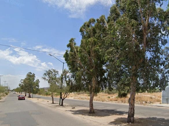 Lotes comerciales en venta en zona estratégica con fácil acceso y rodeados de naturaleza, ideales para inversión y desarrollo de proyectos inmobiliarios.