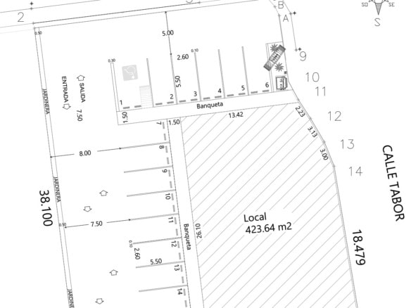 Amplio plano de propiedad comercial en venta con área de 423.64 m², espacios para estacionamiento y acceso fácil desde calletabler, ideal para inversión en bienes raíces comerciales.