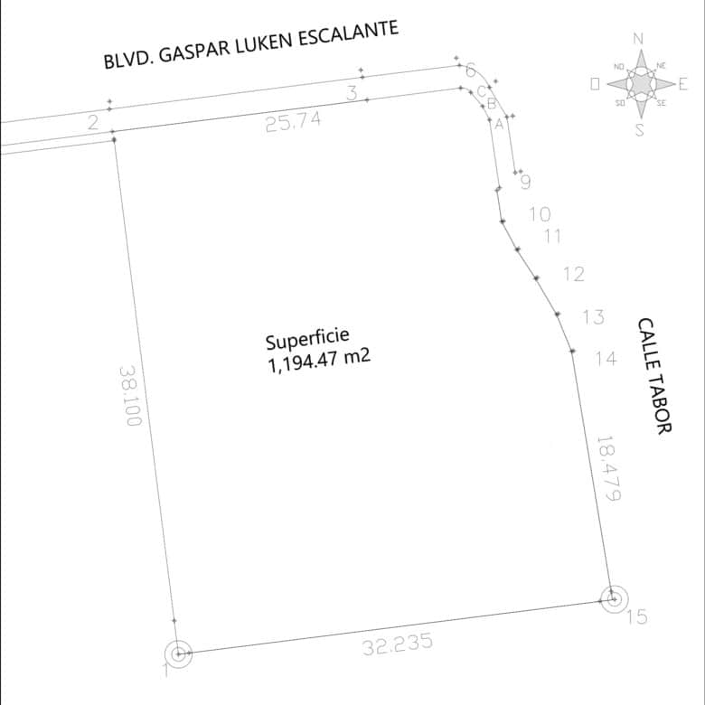 Amplia propiedad comercial en venta con excelente ubicación en Blvd. Gaspar Luken, superficie de 1,194.47 m2 en zona estratégica para inversión inmobiliaria.