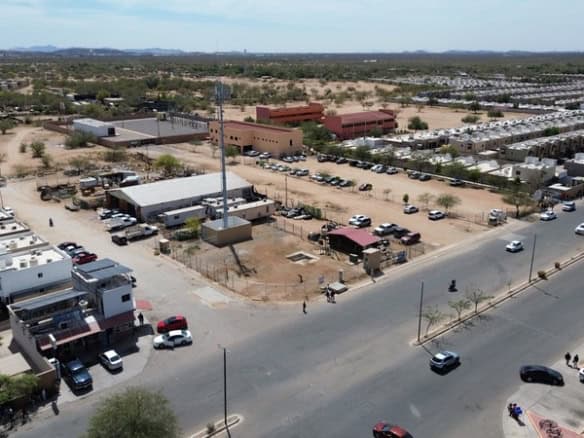 Cimientos comerciales en venta en zona concurrida, oportunidad de inversión en bienes raíces en Ciudad Juárez. espacios amplios y ubicaciones estratégicas en mercado en crecimiento.