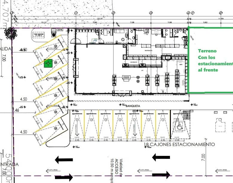 Bienes raíces comerciales en Fompo, plano de terreno con estacionamientos frontales y áreas de oficina, ideal para inversión y desarrollo comercial, ubicación estratégica con múltiples opciones de accesibilidad.
