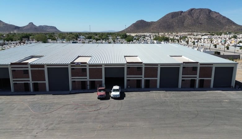 Deposito industrial en venta en `fompo bienes raices comerciales`, ideal para inversión y expansión de negocios en ubicación estratégica. Espacio amplio y accesible, listo para operar.