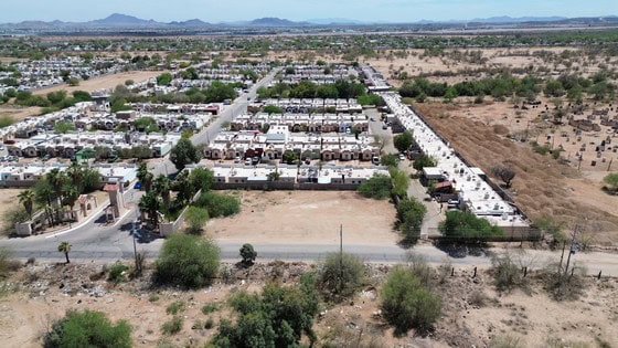 Amplio terreno para desarrollo de bienes raíces comerciales en ubicación estratégica en Fompo, ideales para inversión y proyectos empresariales.