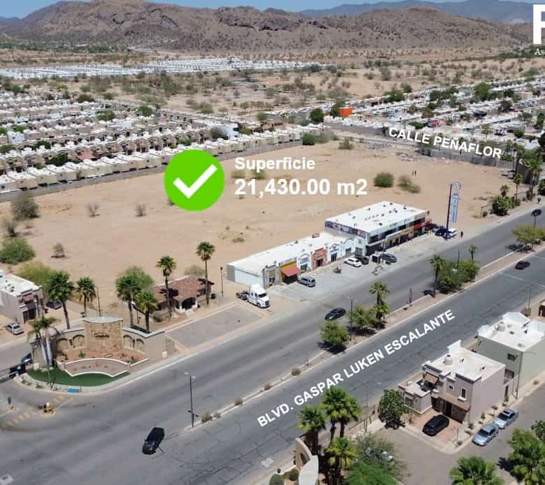 Amplio terreno en venta de 21,430 m² en zona comercial, ideal para desarrollo inmobiliario o comercial, ubicado en Blvd. Gaspar Luken Escalante cerca de calle Penaflor, con fácil acceso y alta afluencia.